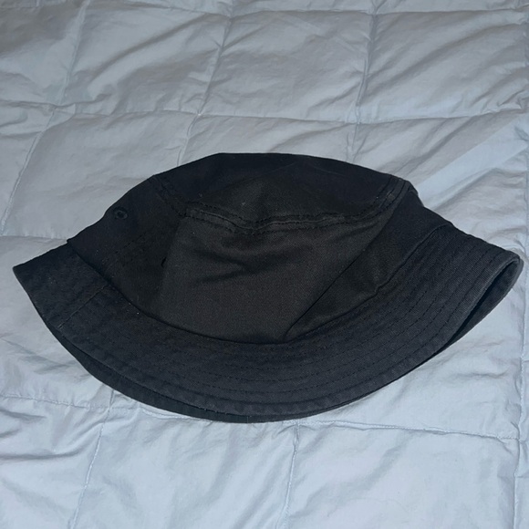 Black Bucket Hat L/XL - Picture 3 of 5